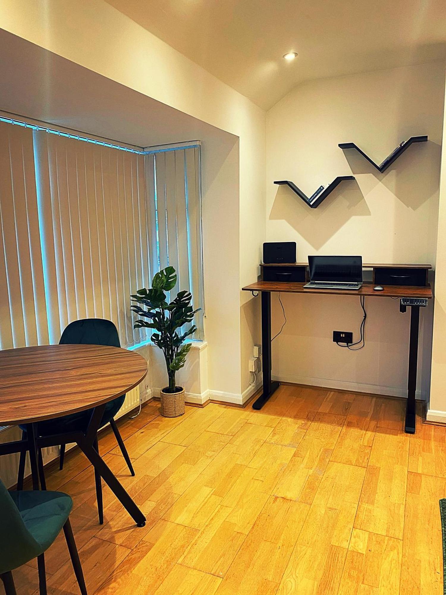 133C Hibrid Home 옥스퍼드 외부 사진